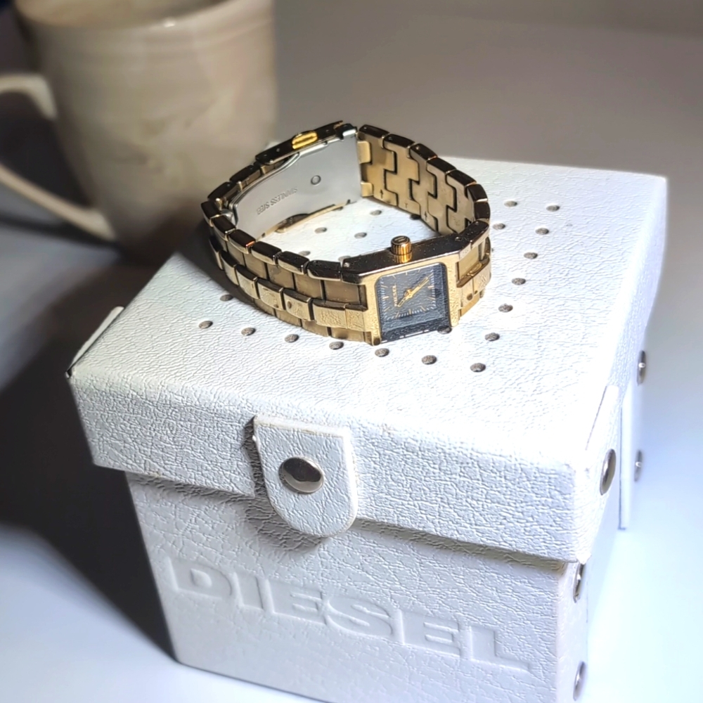 Diesel 🖤 Black & Gold Collection Watch DZ5246